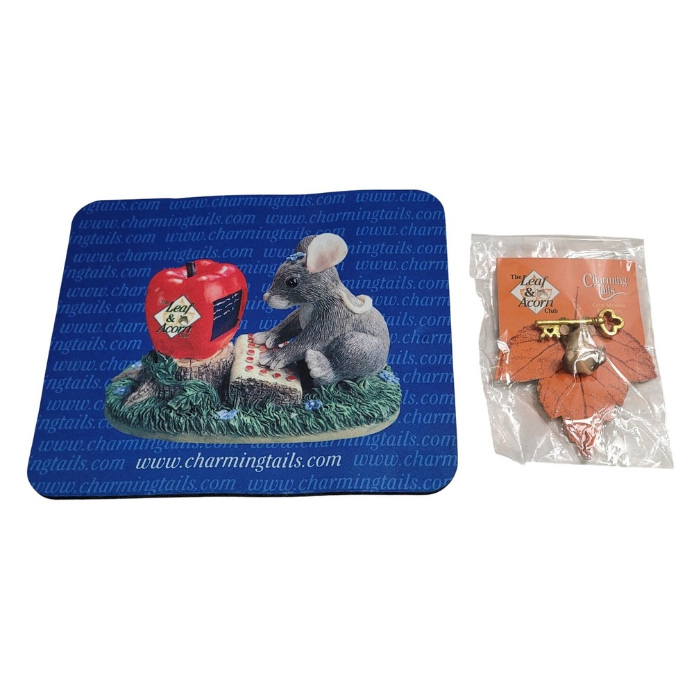 Charming Tails Mousepad and Pin Set Leaf & Acorn Club Mouse Apple Key Excellent